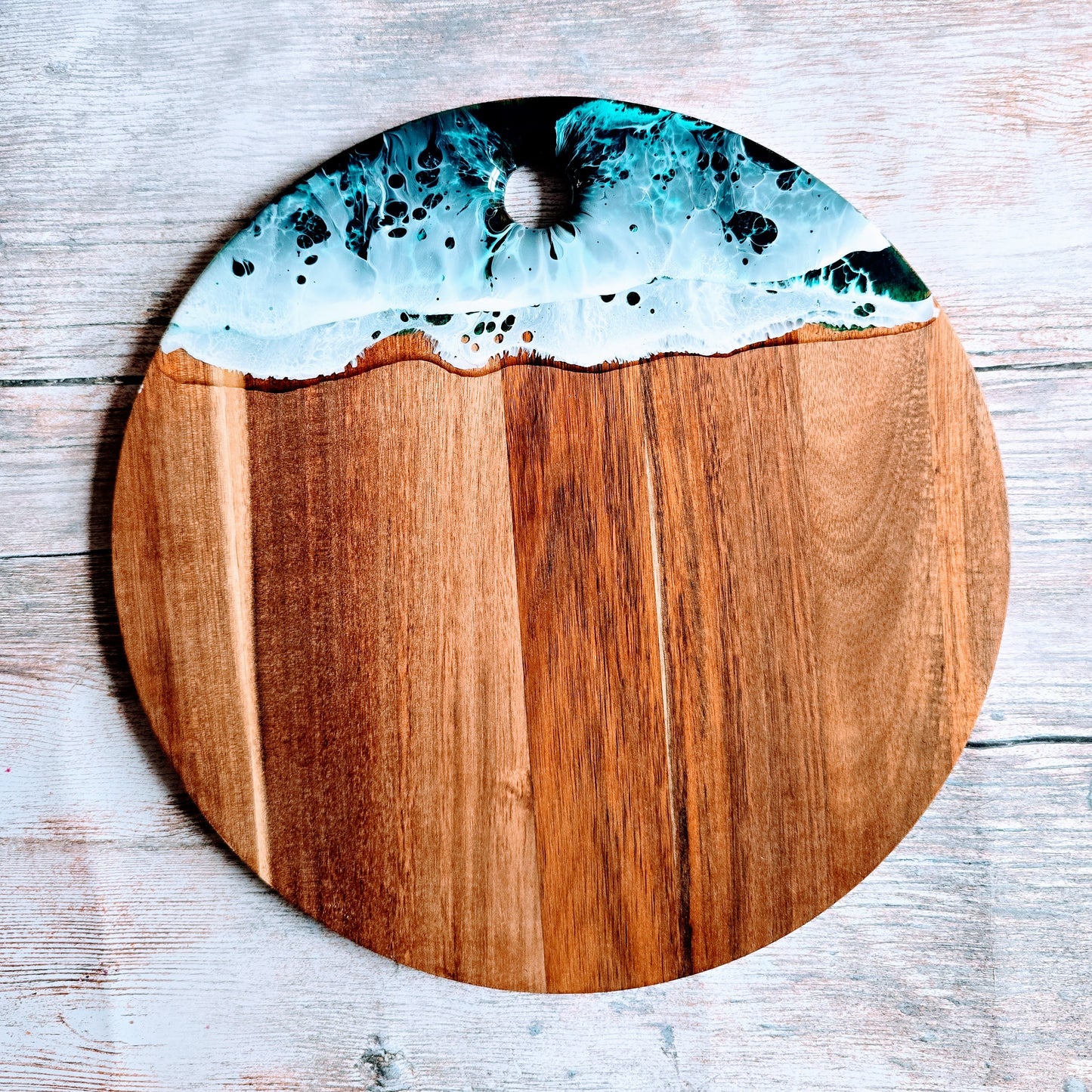 Round Acacia board #1